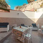Dionisio House